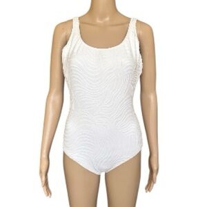 Gottex Underwire White Textured One Piece Swimsuit Women's Size US 14